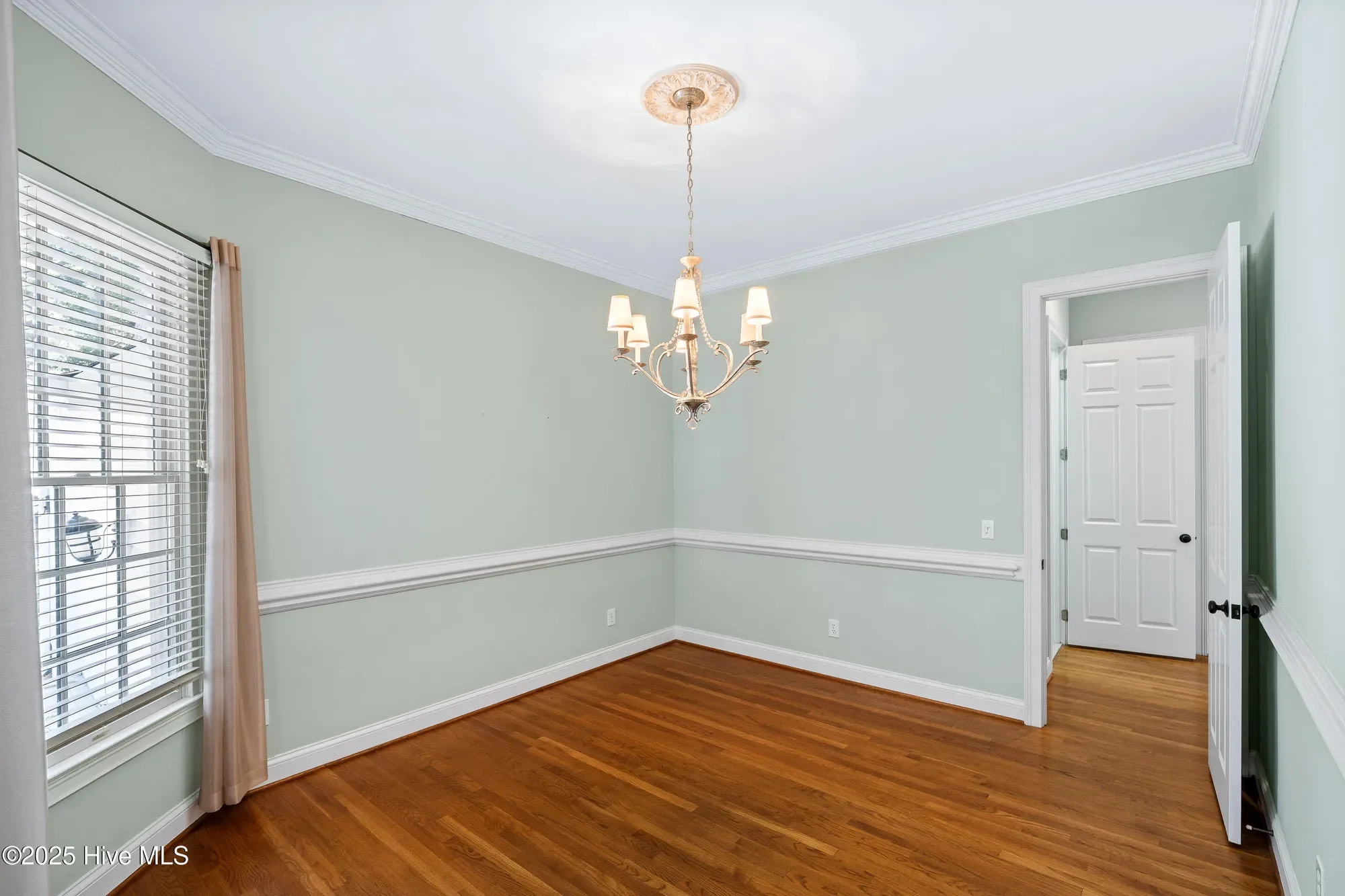 Gallery photo 3