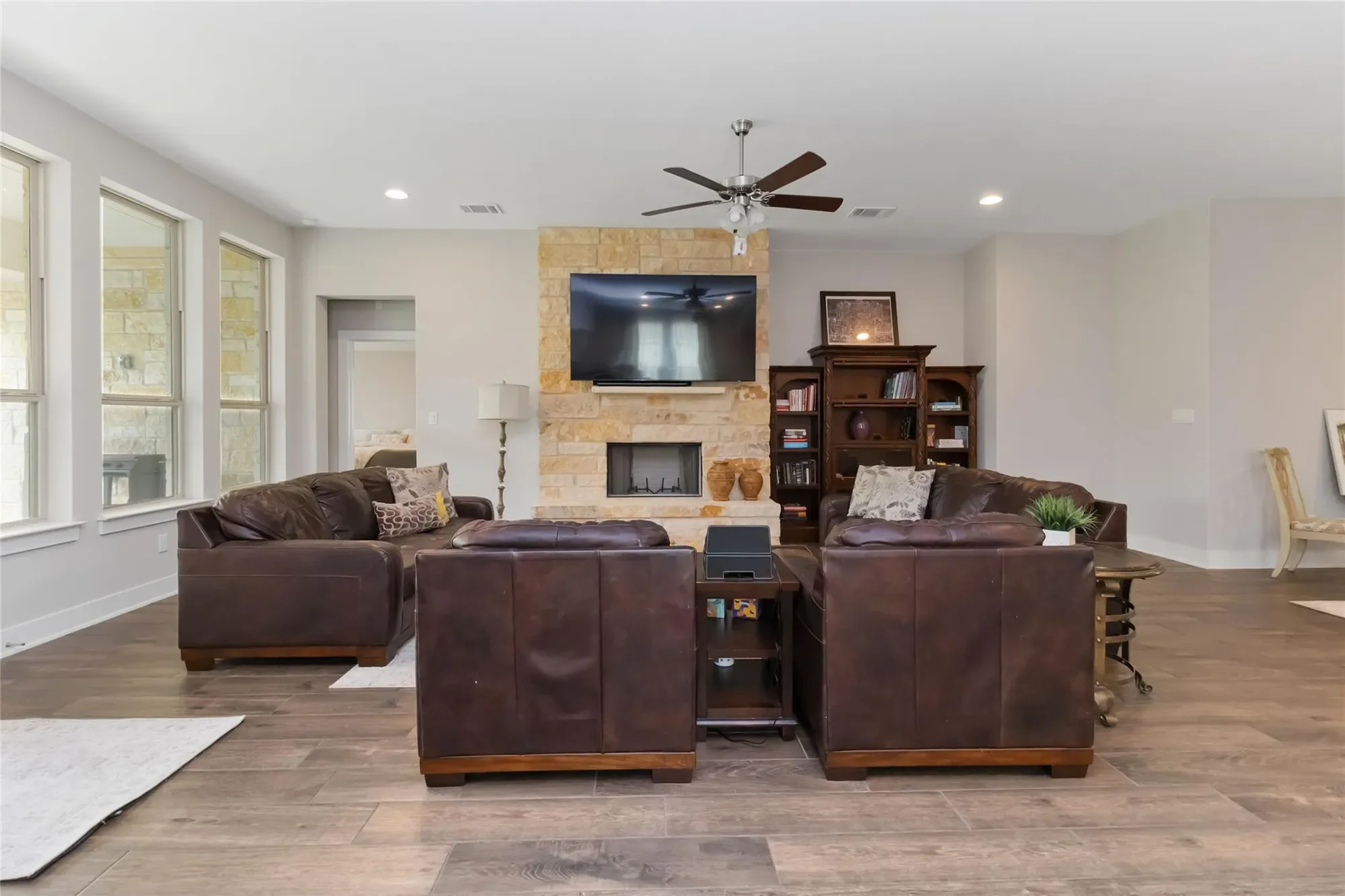 110 Buteo ST, Cedar Creek, Texas, United States. - Photo 6
