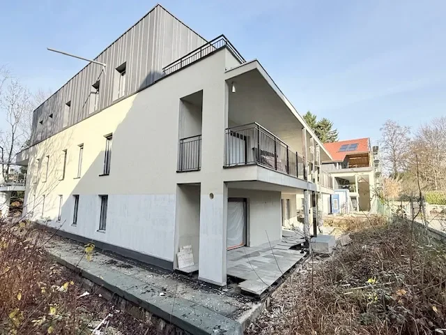 T5 de 121m2 Ferney Voltaire Coeur de Ville avec Terrasse et Garage