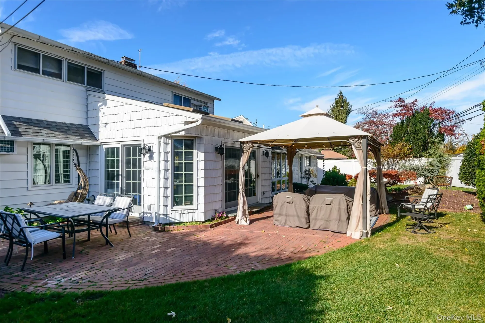 11 Foster Lane, Westbury, Ny, 11590