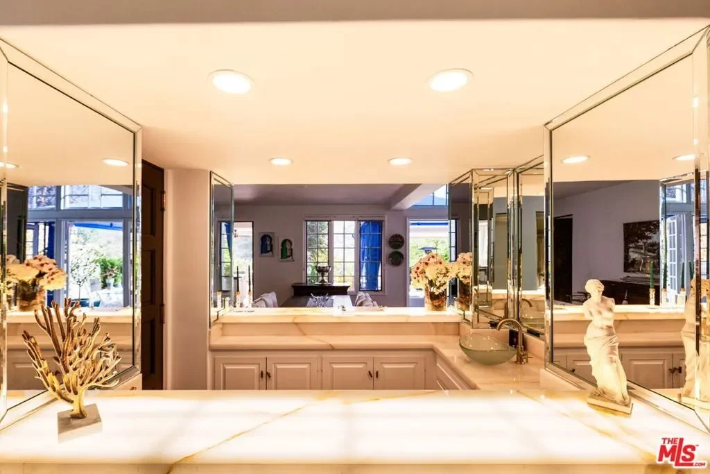 2113 Stoney Hill Road, Los Angeles, California, United States. - Photo 25