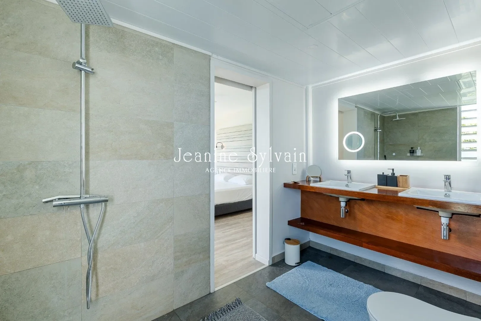 Gallery photo 4