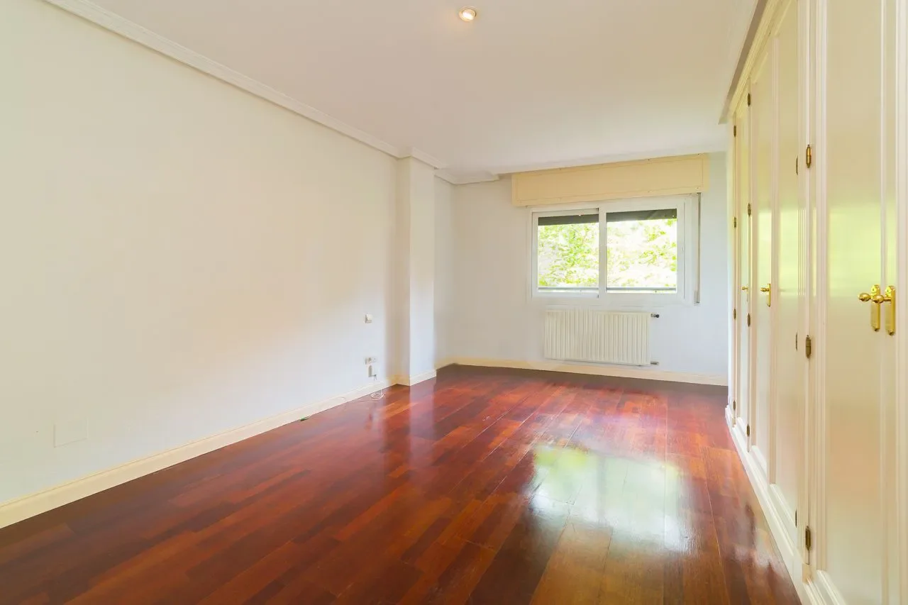 Gallery photo 3