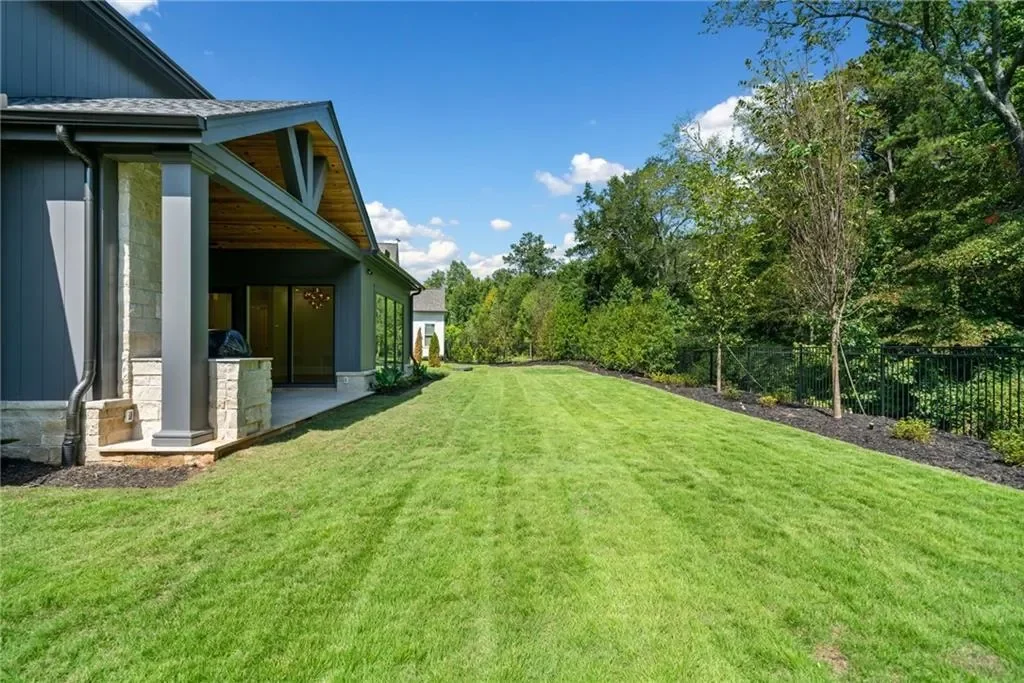 Gallery photo 10