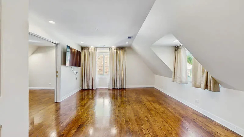570 Hathaway Circle, Lake Forest, IL, 60045, USA, Lake Bluff, Illinois, United States. - Photo 35