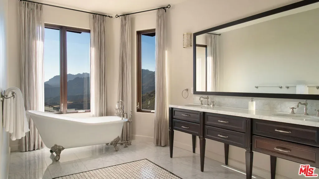 33330 Hassted Drive, Malibu, California, United States. - Photo 16