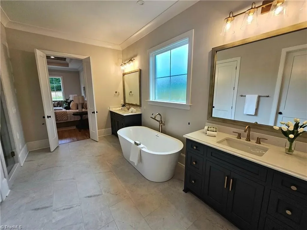 Gallery photo 6