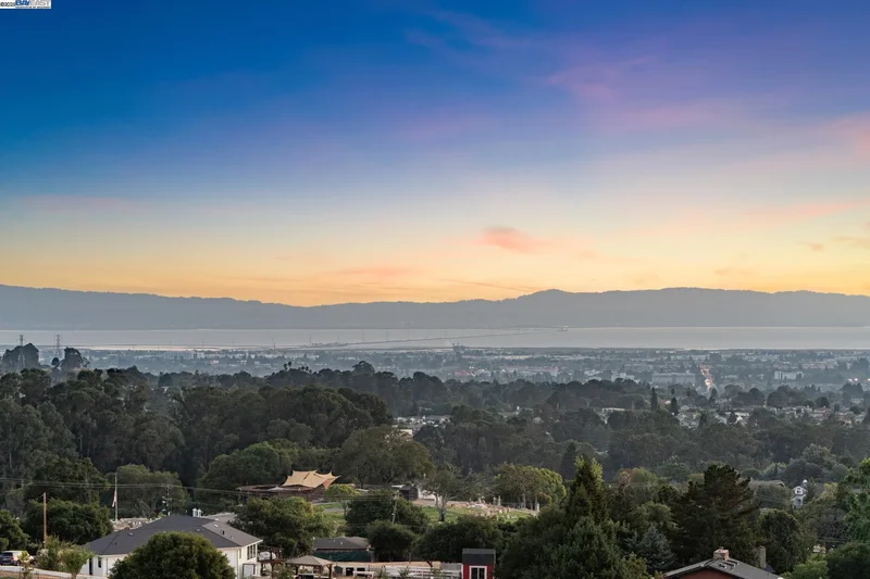 3606 Sarita St, Hayward, California, United States. - Photo 3