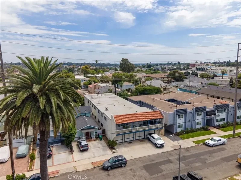920 Loma Avenue, Signal Hill, California, United States. - Photo 7
