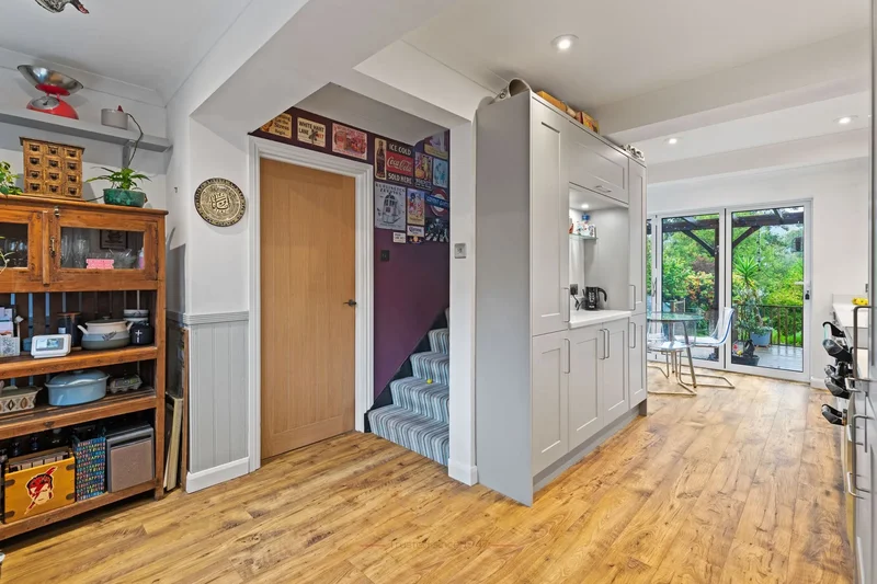 15 Hamsey Road, Sharpthorne, East Grinstead, RH19 4PA, Sharpthorne, England, United Kingdom. - Photo 2