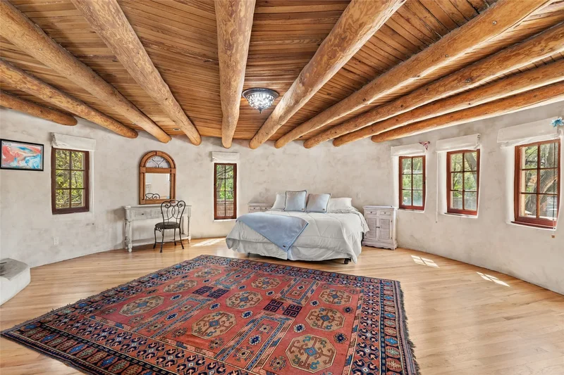 830 El Caminito , Santa Fe, NM 87505, Santa Fe, New Mexico, United States. - Photo 17