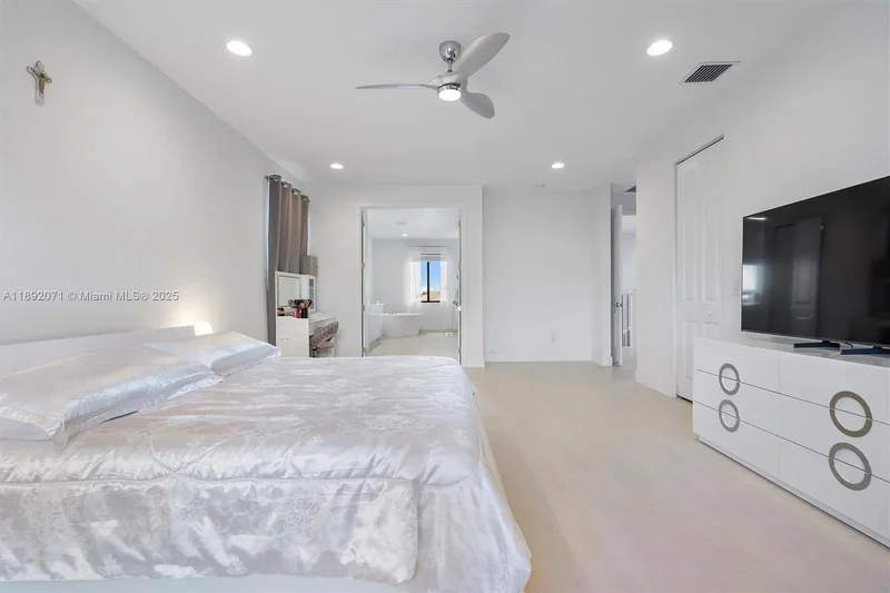 4406 SW 178th Ave, Miramar, Florida, United States. - Photo 15