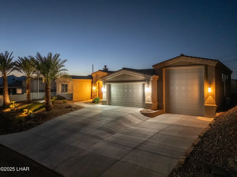1921 Felicidad Dr, Lake Havasu City, AZ 86404, Desert Hills, Arizona, United States. - Photo 132
