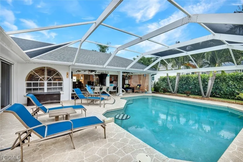 2310 SW 43rd Terrace, Cape Coral, FL 33914, Cape Coral, Florida, United States. - Photo 9