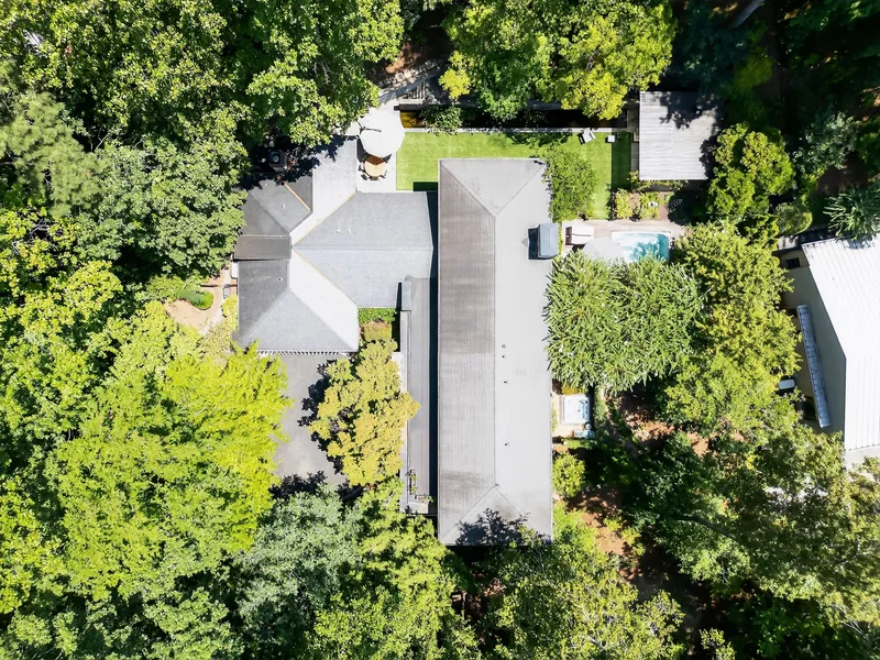 3033 E Pine Valley Road NW, Atlanta, GA 30305, Atlanta, Georgia, United States. - Photo 33