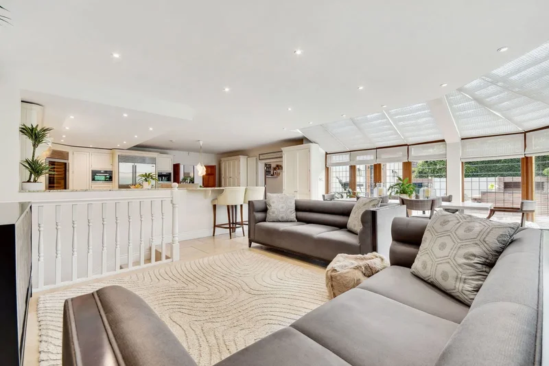 10 Challacombe Close, Brentwood, Brentwood, England, United Kingdom. - Photo 26