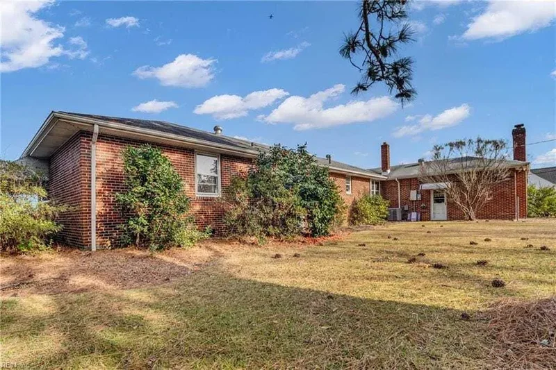 1 WARWICK Street, Portsmouth, Virginia, United States. - Photo 26