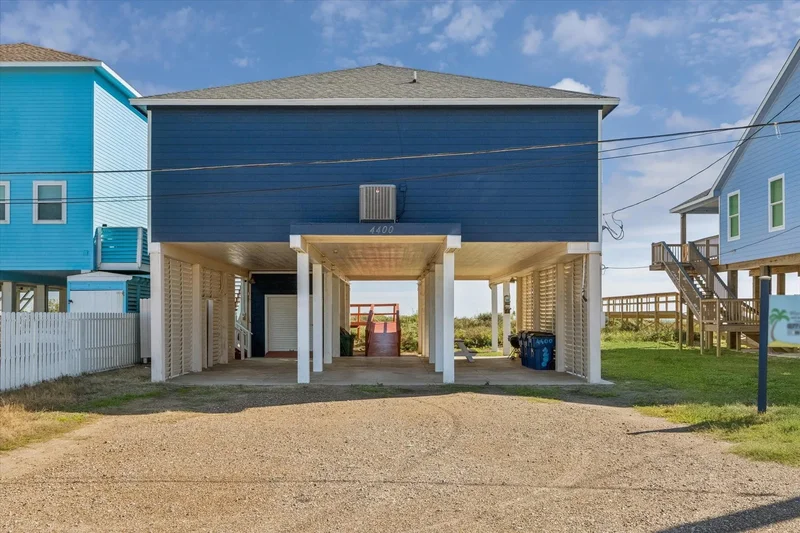 4400 Blue Water Highway, Freeport, Texas, United States. - Photo 9