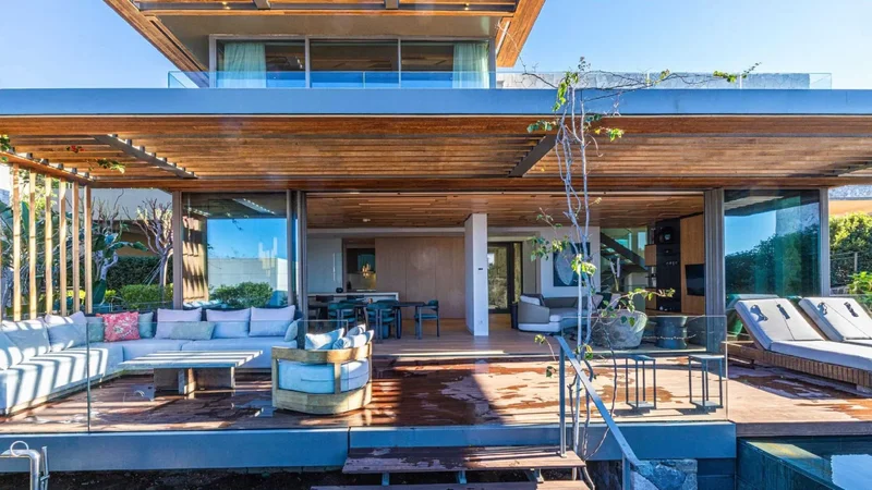Ritz Carlton Branded Villa in Yalikavak's No.1 address for High End Luxury! Discover more...