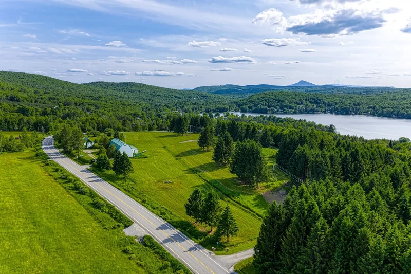 9Z Ch. Drew, Magog, Quebec, Canada. - Photo 70