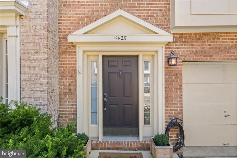 5428 Wycklow Court, Alexandria, VA 22304, Alexandria, Virginia, United States. - Photo 38