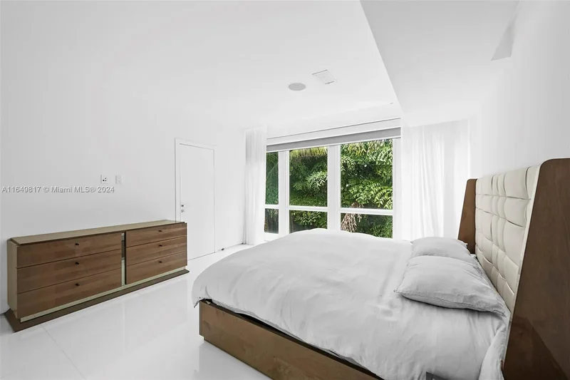 480 Ocean Blvd, Golden Beach, Florida, United States. - Photo 73