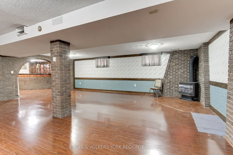 234 Maple Leaf Drive, Toronto, Ontario, Canada. - Photo 45