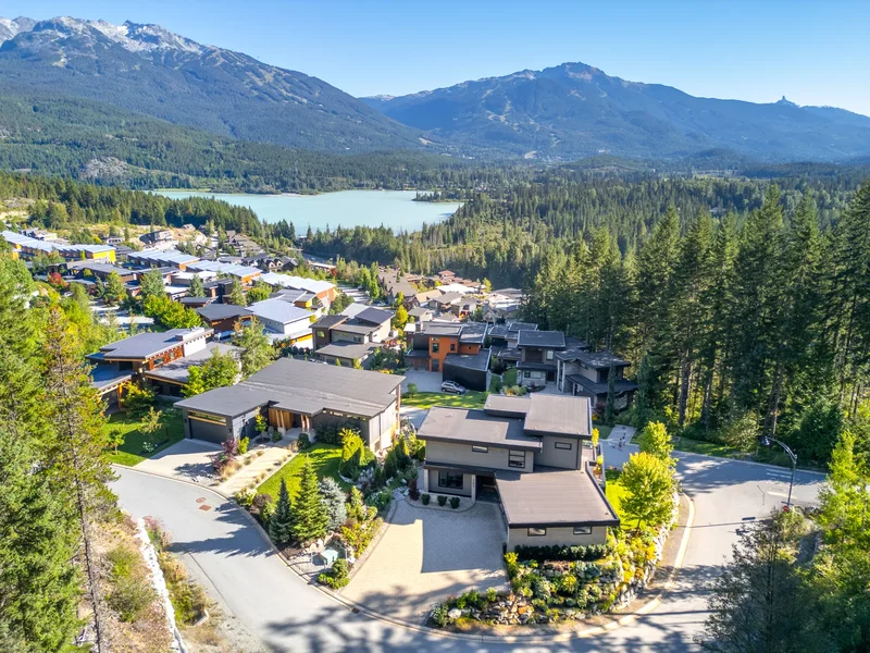8604 Jon Montgomery Stroll Way, Whistler, BC, V8E1L9, CANADA, Whistler, British Columbia, Canada. - Photo 7