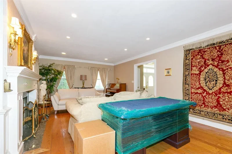 1 Ravine Road, Great Neck, New York, United States. - Photo 34