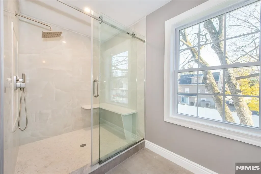 44 4th Avenue, Roseland, NJ 07068, Roseland, New Jersey, United States. - Photo 21