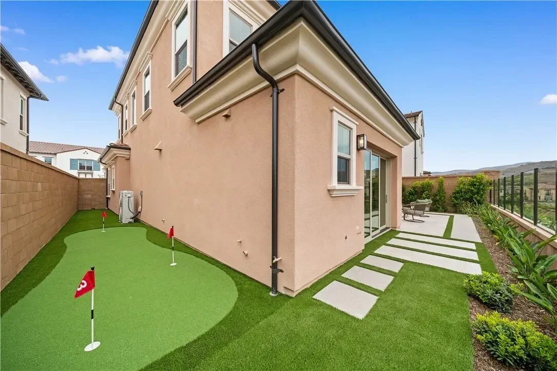 122 Mossvine, Irvine, California, United States. - Photo 41