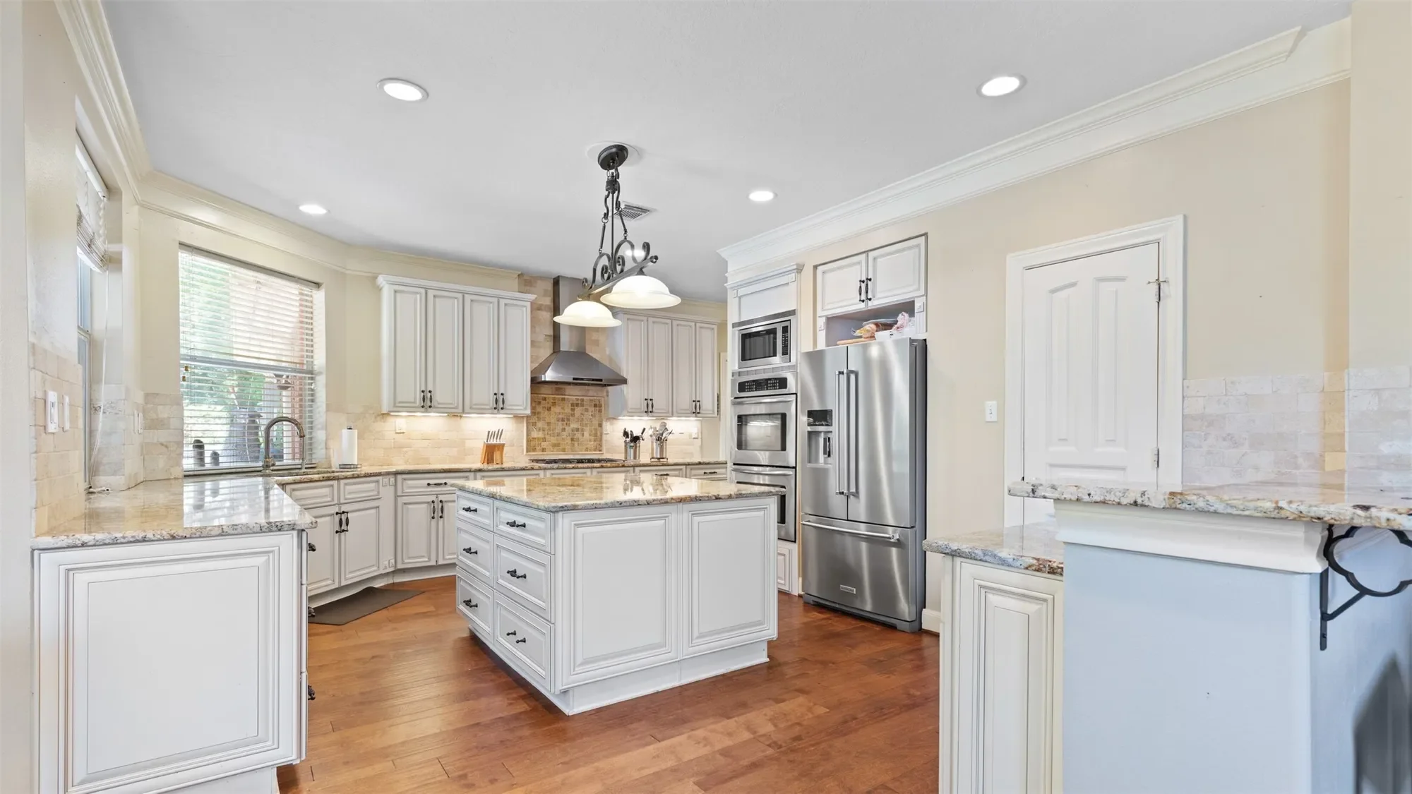 37703 Edgewater Drive, Pinehurst, TX 77362, Pinehurst, Texas, United States. - Photo 13