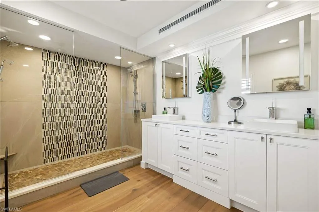 2901 GULF SHORE BLVD, #803S, Naples, FL, 34103, USA, Naples, Florida, United States. - Photo 6