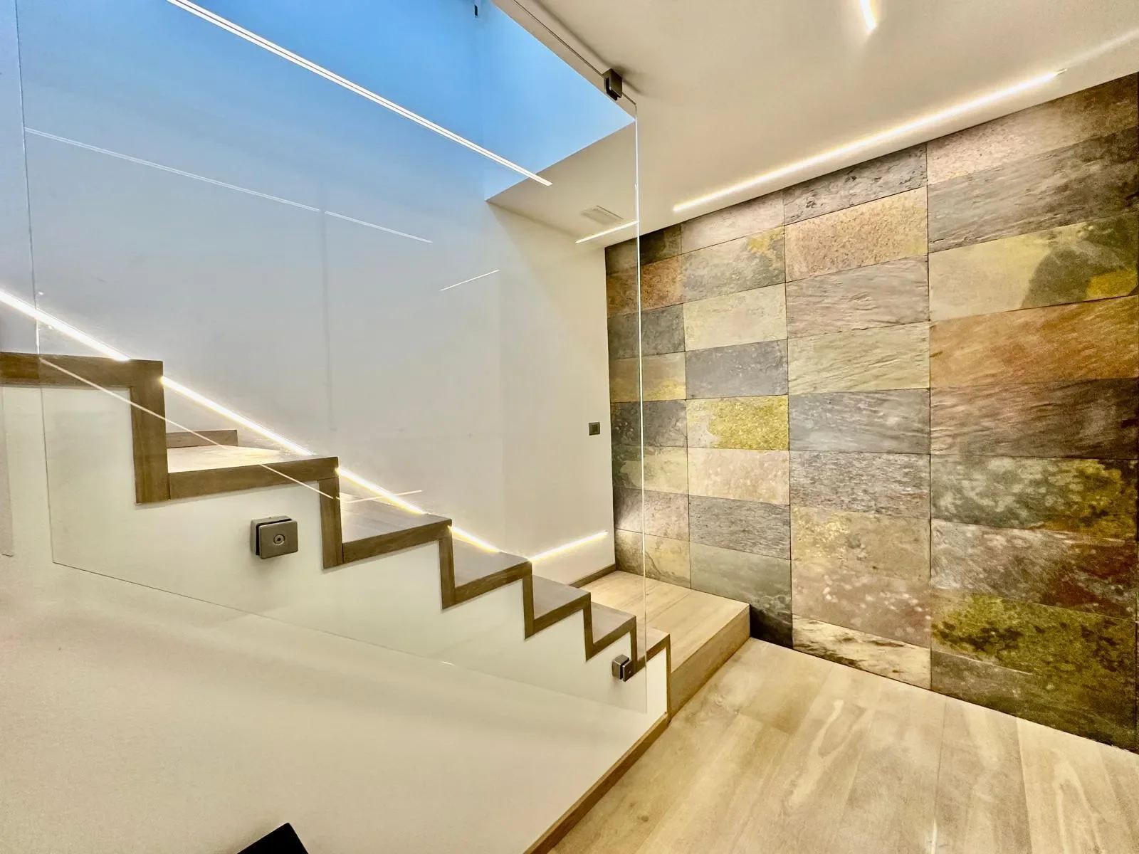 6877 Coldrerio, Switzerland, Coldrerio, Ticino, Switzerland. - Photo 28