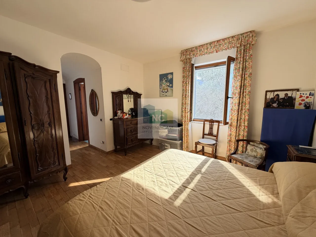 Gallery photo 12