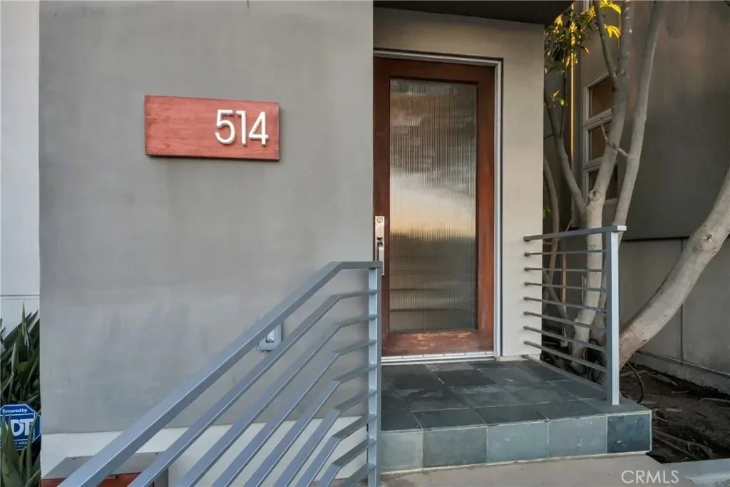 514 Ardmore, Hermosa Beach, California, United States. - Photo 1