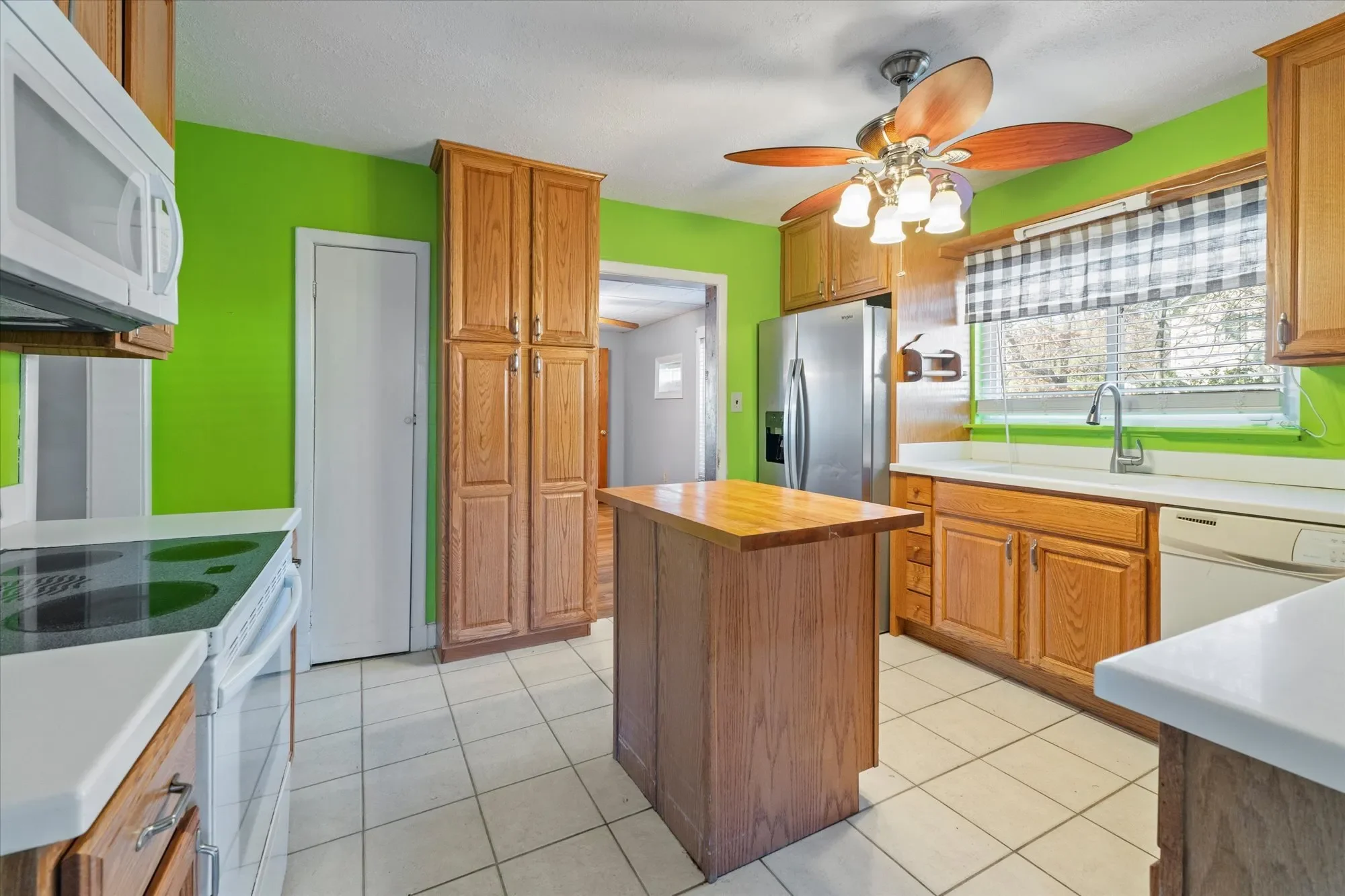 989 & 991 Crozet Ave, Crozet, VA 22932, Crozet, Virginia, United States. - Photo 26