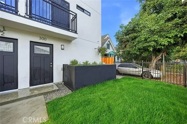300 E 25th, Los Angeles, CA 90011, Los Angeles, California, United States. - Photo 35