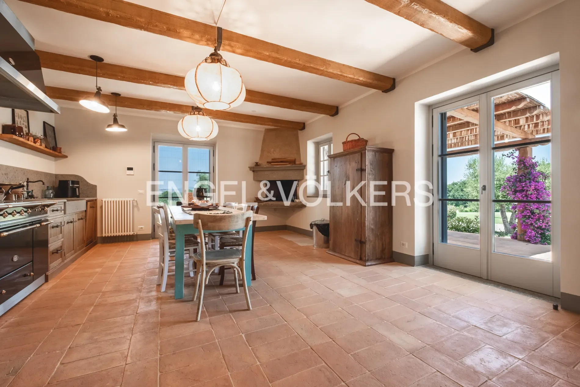Gallery photo 5