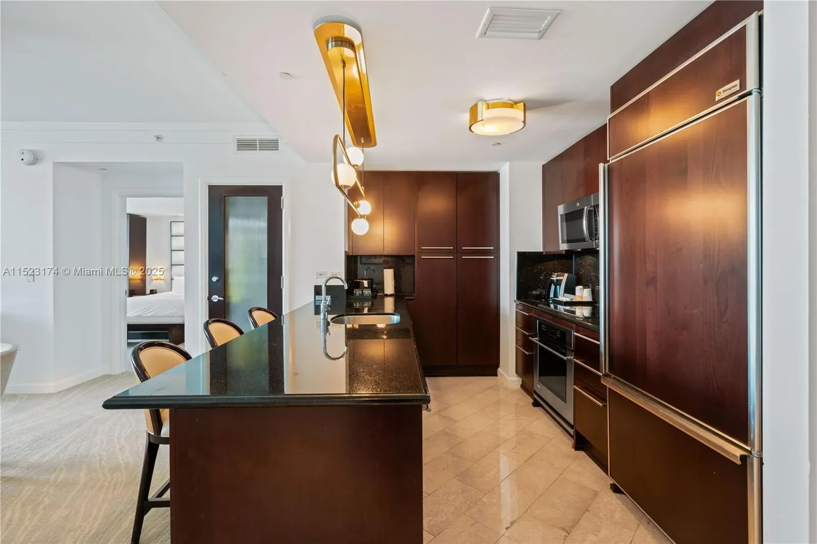 4391 COLLINS AV 1007, Miami Beach, Florida, United States. - Photo 14