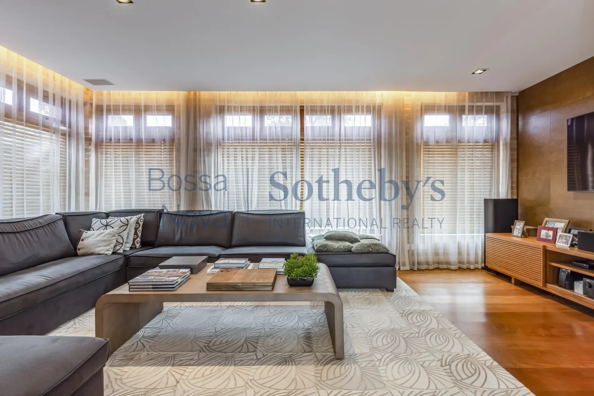 Gallery photo 5