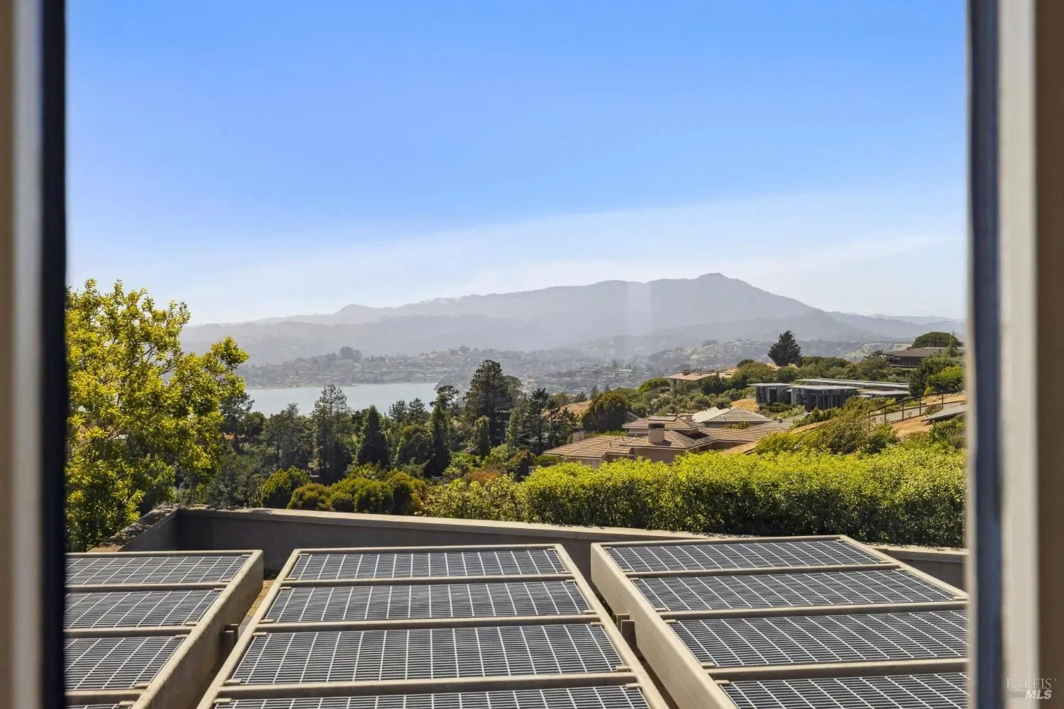 83 Mount Tiburon Road, Tiburon, California, United States. - Photo 76