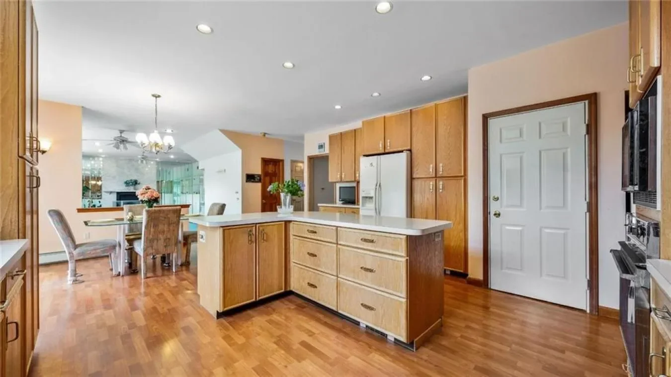 16 Nicolosi, New York, New York, United States. - Photo 14