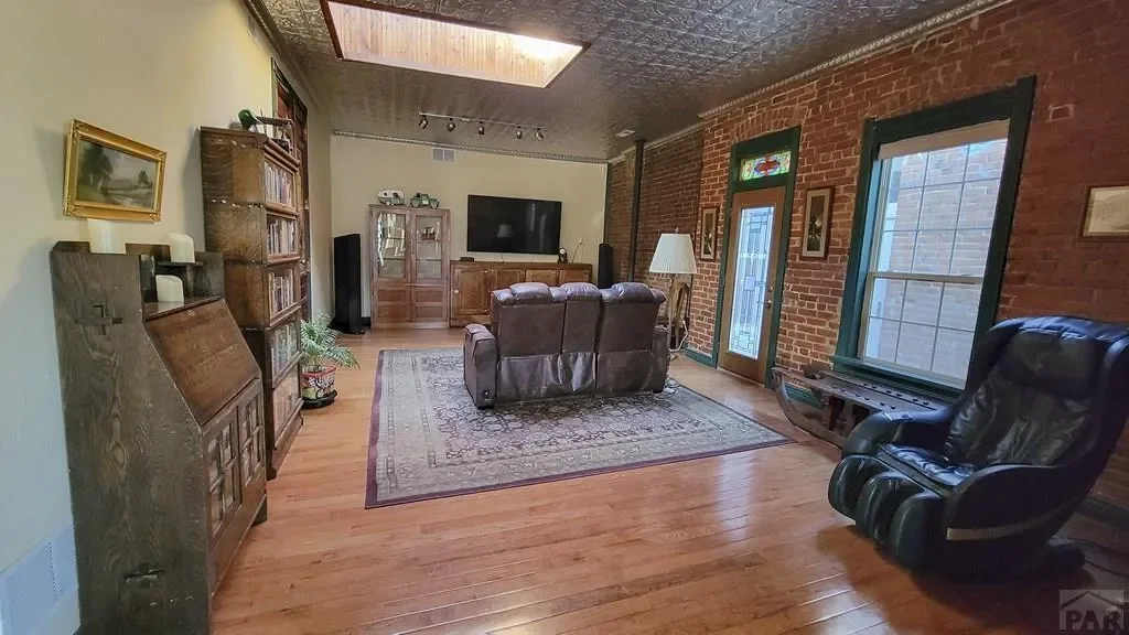 Gallery photo 5