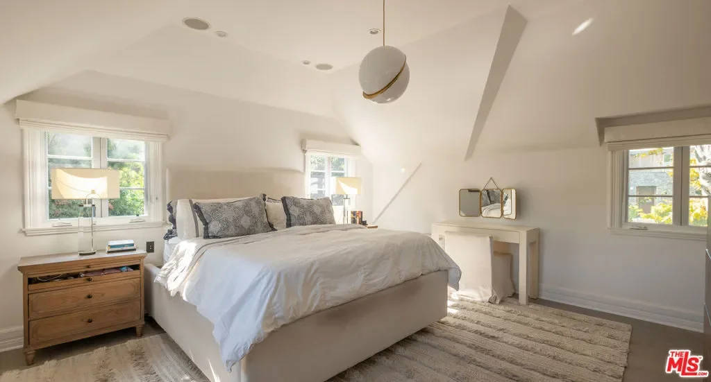 1614 N Fairfax Avenue, Los Angeles, California, United States. - Photo 6