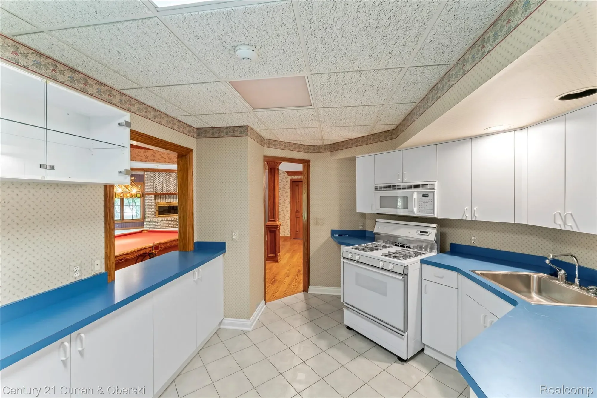 34062 Lyncroft Street, Farmington, MI 48331, Farmington Hills, Michigan, United States. - Photo 71