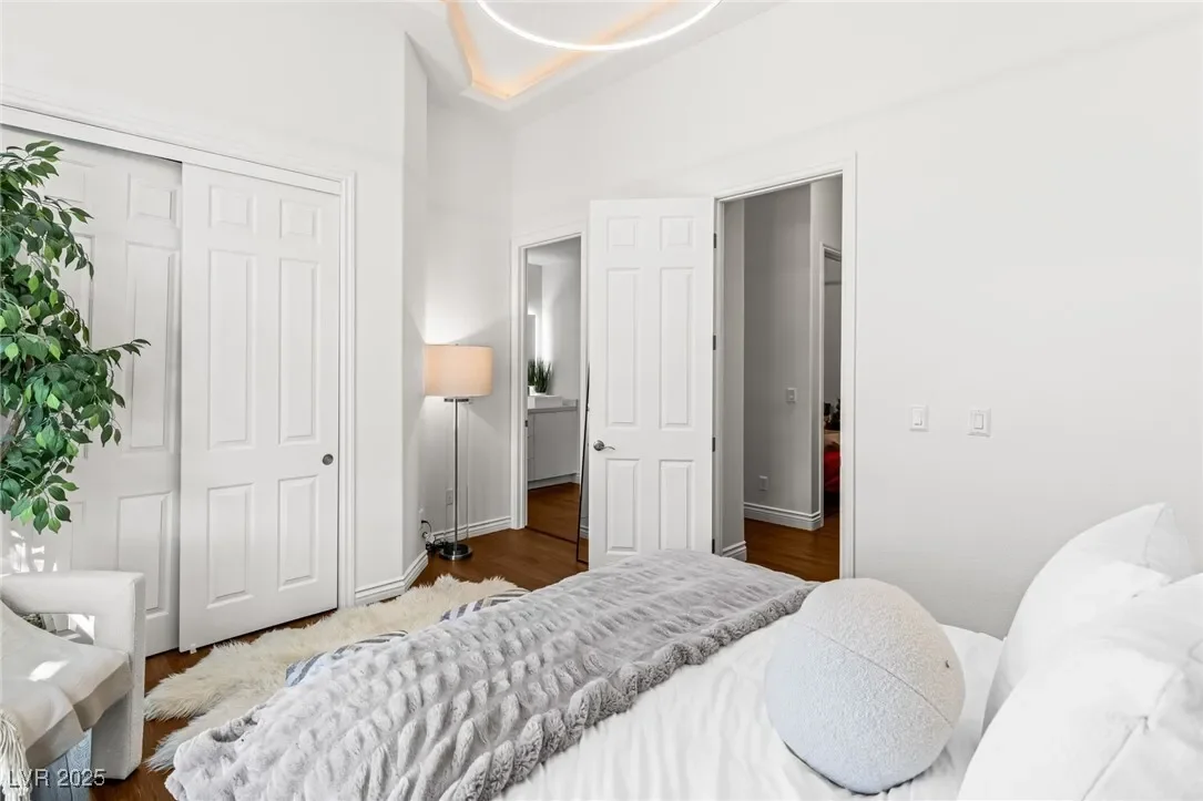 7304 Buttons Ridge Drive, Las Vegas, Nevada, United States. - Photo 32