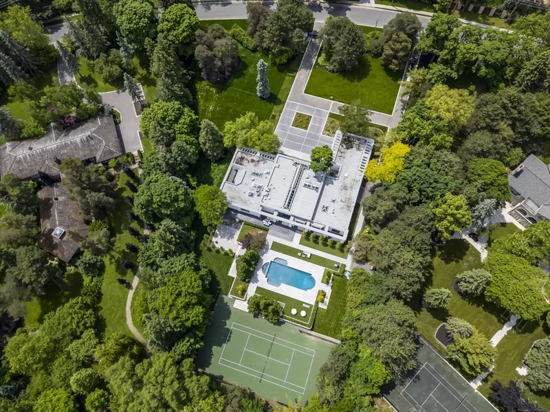 45 Park Lane Circle, Toronto, Ontario, Canada. - Photo 35