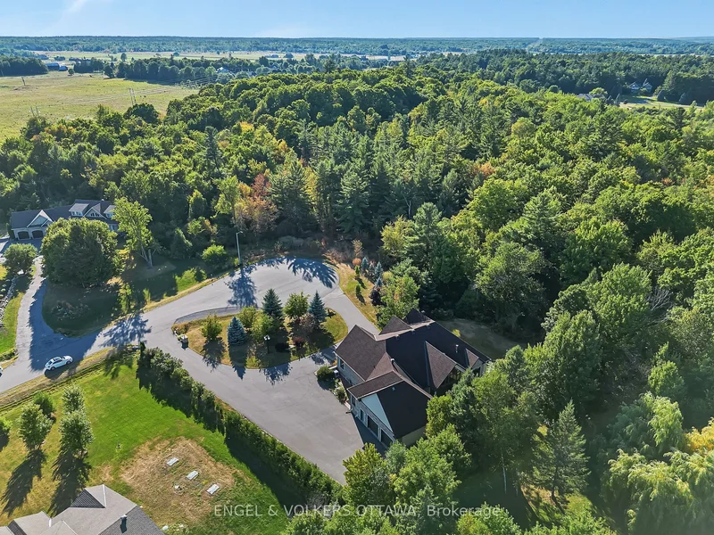 1836 Whitemarsh Crescent, Ottawa, Ontario, Canada. - Photo 50