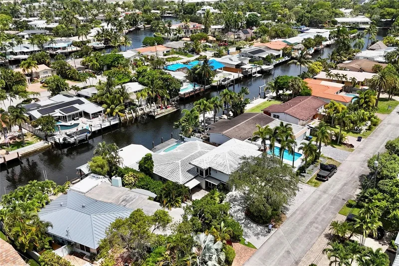 2216 NE 18th Ave, Wilton Manors, Florida, United States. - Photo 11